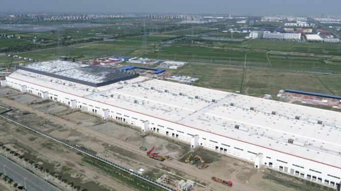 Photo taken on July 23, 2019 shows Tesla's Shanghai gigafactory in east China's Shanghai. (Xinhua/Ding Ting)