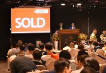 Going Once, Going Twice… Our Reporter Tries Antique Auction for Newbies