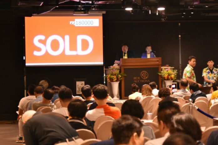 An auction held on Feb. 2 in Bangkok. Image: RCB Auctions / Facebook