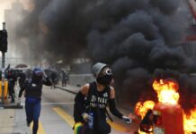 Carrie Lam Urges Foreign Politicians to ‘Stop Supporting Violence’