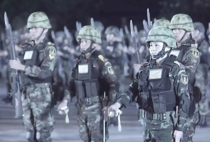Soldiers from 1st Infantry Regiment perform a drill on Nov. 11, 2016.