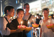Where to Float Your Krathongs in Bangkok 2019 Locals and expats gathered at Iconsiam to celebrate Loy Krathong festival on Nov. 22, 2018.