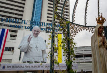 Bangkok Roads to Close This Week For Pope Francis’ Visit (Interactive Map) A billboard of Pope Francis marking his visit to Thailand is displayed at Saint Louis hospital in Bangkok. Photo: Gemunu Amarasinghe / AP