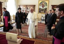 A Look Back at Yingluck’s Meeting With Pope Francis