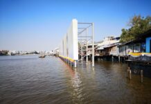 Residents ‘Hidden’ By Billboard for Royal Barges Speak Out