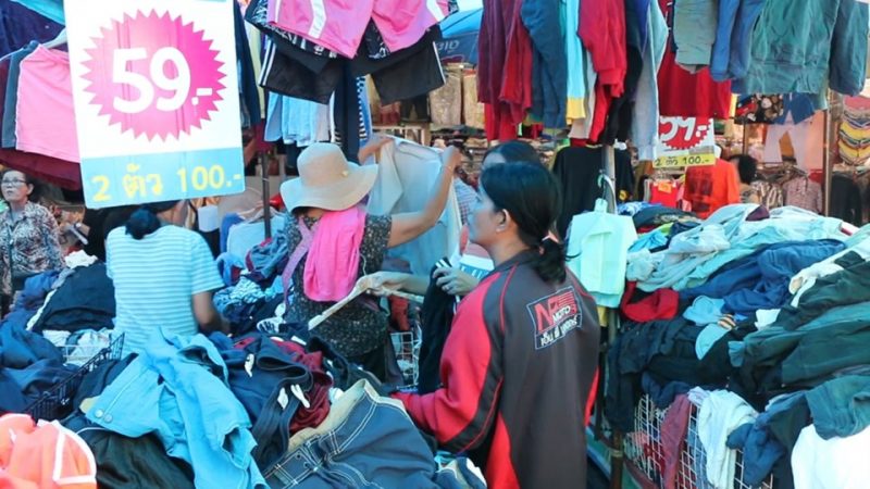 Khon Kaen locals buying outerwear on Dec. 2, 2019.