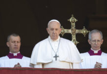 Pope Offers Hope Against Darkness in Christmas Day Message Pope Francis looks at the crowd after he delivered the Urbi et Orbi (Latin for 'to the city and to the world' ) Christmas' day blessing from the main balcony of St. Peter's Basilica at the Vatican, Wednesday, Dec. 25, 2019. Photo: Alessandra Tarantino / AP