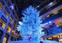 Christmas in Japan Is a Time for Love – Preferably Romantic