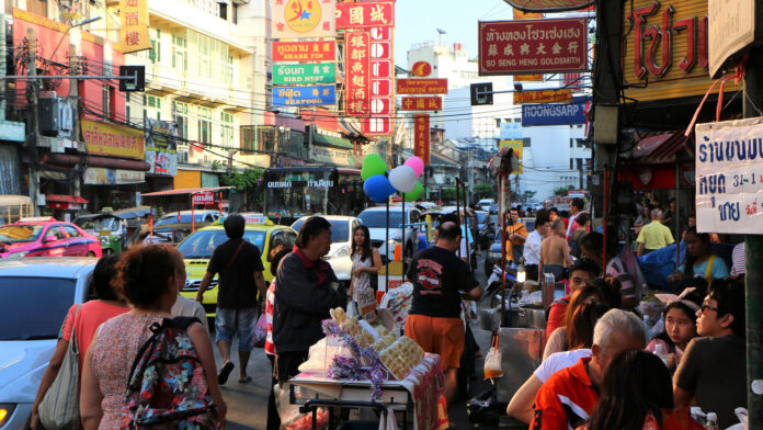 Yaowarat Road in 2015. Photo: Juan Antonio Segal / Flickr