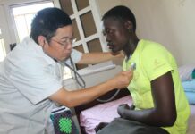 Chinese Doctors Visit South Sudan Children’s Home