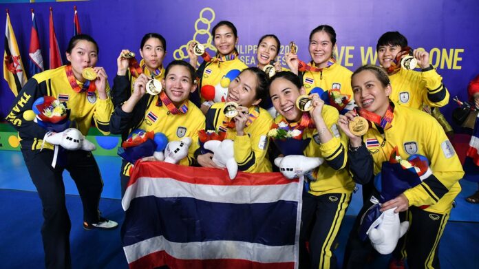 Thailand’s women’s badminton team wins gold at the 2019 SEA Games Dec. 3, 2019 in Manila. Thailand’s women’s badminton team wins gold at the 2019 SEA Games Dec. 3, 2019 in Manila.