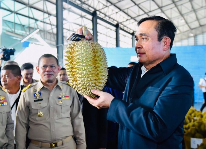 PM Prayuth Chan-ocha visits a durian market in Yala province on Aug. 7, 2019.