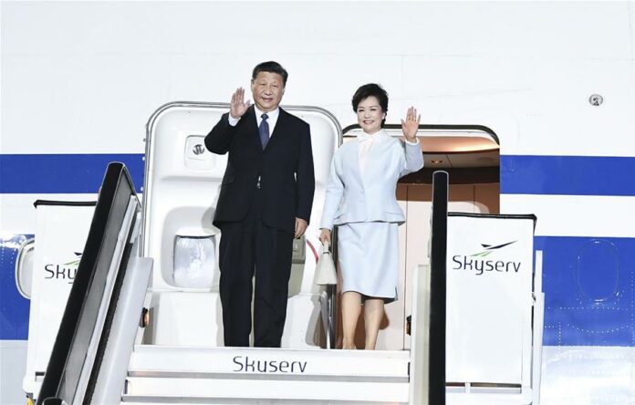 Xinhua file photo of Xi Jinping and Peng Liyuan.