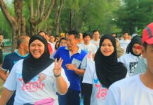 Hundreds Stage ‘Run Against Dictatorship’ Outside Bangkok