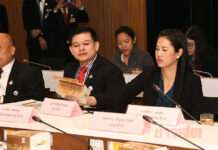 Parina Appointed to Anti-Graft Committee, Netizens Gobsmacked A file photo of Parina Kraikup, right, and Sira Jenjaka, left, during a House Committee on anti-corruption meeting.