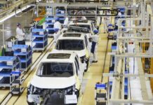 Japan Firms Weigh Leaving China as Virus Wreaks Havoc