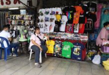 No Tourists, No Buyers: Pratunam Vendors Hit Hard by Coronavirus Phobia