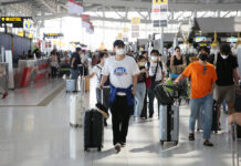 Thailand Reports 2 More Cases of Coronavirus, 37 in Total A man wears a face mask at Suvarnabhumi Airport.
