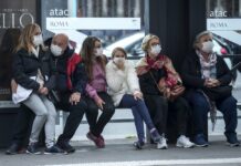 Italy Expands Lockdown, Israel Tightens Entry to Halt Virus