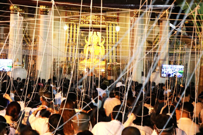 Mass prayer chanting in Phitsanulok province on Dec. 31, 2018.