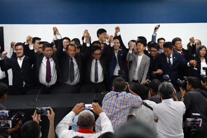 A news conference by Move Forward Party on March 8, 2020.