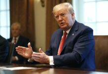 Trump Extends Virus Guidelines, Braces US for Big Death Toll