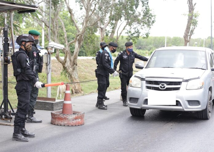 A road checkpoint in Pattani province on March 26, 2020.