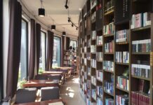 China’s Book Stores Industry Adapt Under Pandemic Shutdown