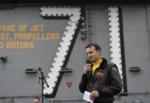 US Navy Leader Calls Virus Carrier Whistleblower ‘Stupid’