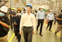 Thanathorn’s Family Churns Out Free Equipment for Rural Hospitals