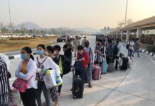 Gov’t Clamps Down on Migrants From Neighboring Countries