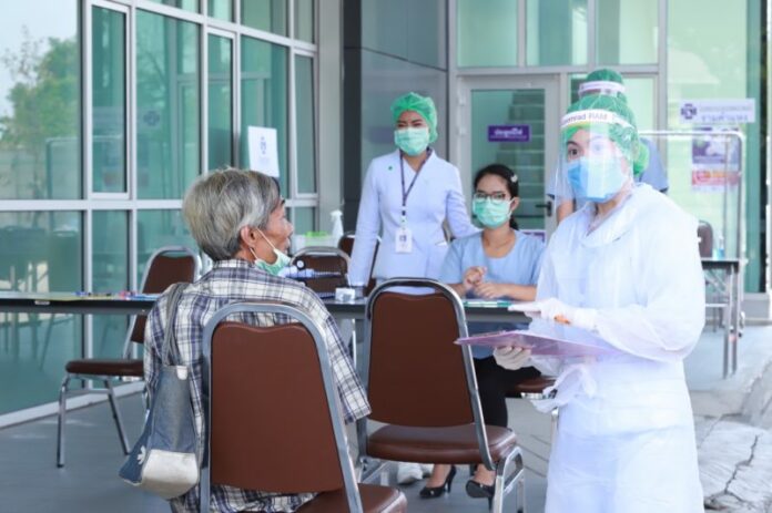 A man gets a COVID-19 checkup at Kasemrad Hospital Ramkhamhaeng on April 9, 2020.