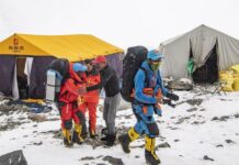 Chinese Team Sets Out to Remeasure World’s Highest Peak