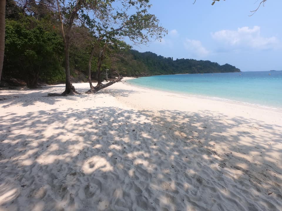 A deserted beach on Ko Rang inside Mu Koh Chang National Park. Photo: Mu Koh Chang National Park / Facebook