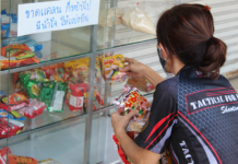 Thais Feed Hungry Neighbors in Pandemic with ‘Sharing Pantries’