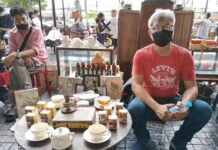 Bangkok’s Vintage Flea Market Back to Life in Coronavirus