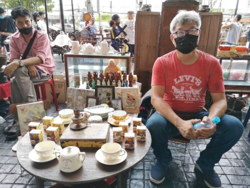 Bangkok’s Vintage Flea Market Back to Life in Coronavirus
