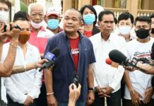 2010 Crackdown: Red Leader Says Justice Will Never be Delivered Redshirt leader Jatuporn Prompan speaks to reporters on May 19, 2020.