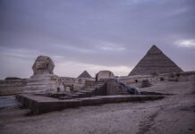 Embassy: Thai Dies from COVID-19 in Egypt This March 30, 2020 file photo, shows the empty Giza Pyramids and Sphinx complex on lockdown due to the coronavirus outbreak in Egypt. Photo: Nariman El-Mofty / AP