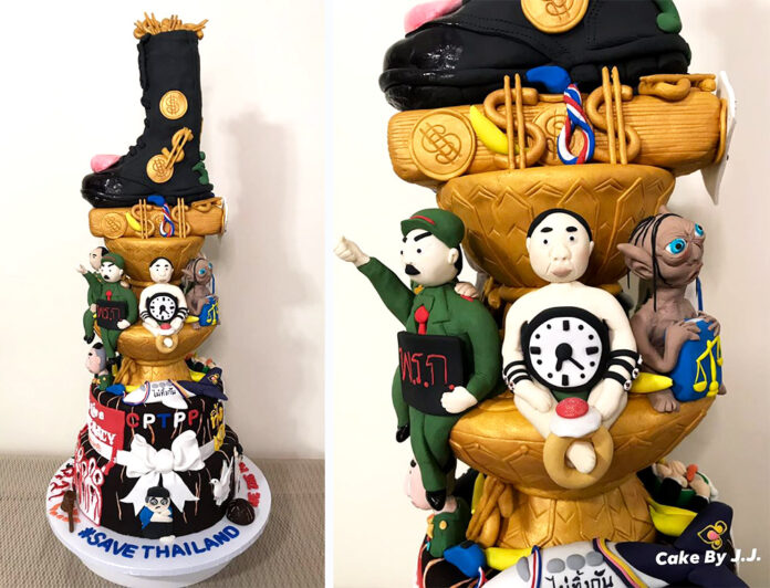 The “#SaveThailand” cake, made by JJ Jub Matheson. Photos: JJ Jub Matheson / Facebook
