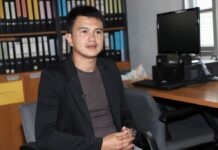 Army Whistleblower Says He’s Digging In for Long Legal Battle