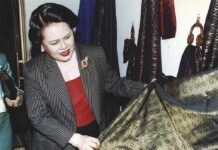 Chinese-Designed Silk Dress Honors Queen’s Birthday Anniversary