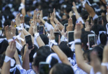 Students Jeer Education Minister as Protests Escalate