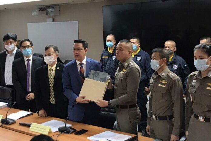 Digital minister Puttipong Punnakan files complaint against Facebook and other social media companies to the police on Sept. 24, 2020. Digital minister Puttipong Punnakan files complaint against Facebook and other social media companies to the police on Sept. 24, 2020.