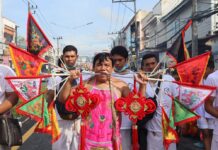 Undeterred by Virus, Phuket To Go Ahead With Annual ‘Je’ Festival