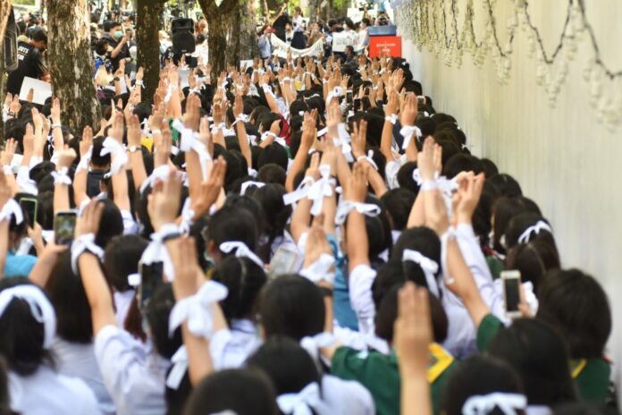 Students join an anti-government protest in front of the Ministry of Education in Bangkok on Aug. 19, 2020. Students join an anti-government protest in front of the Ministry of Education in Bangkok on Aug. 19, 2020.