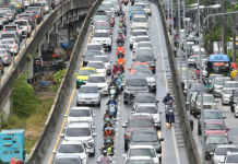 The Jams to End All Jams: Storm Paralyzes Traffic Citywide
