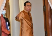 Prayut Tells Press Asking About Coup to ‘Go Home’