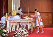 Princess Sirivannavari Gets Chula Degree for Thai Design