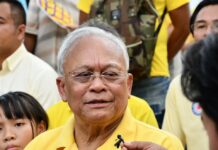 Suthep Tells Fans to Prepare for Action Against Reform Protest